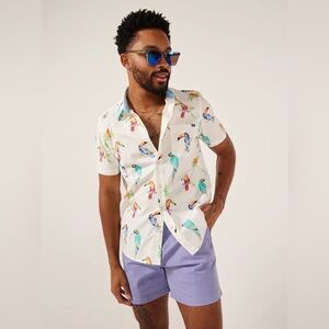 Chubbies Friday Shirt The Dude Where's Macaw in White Parrots size M